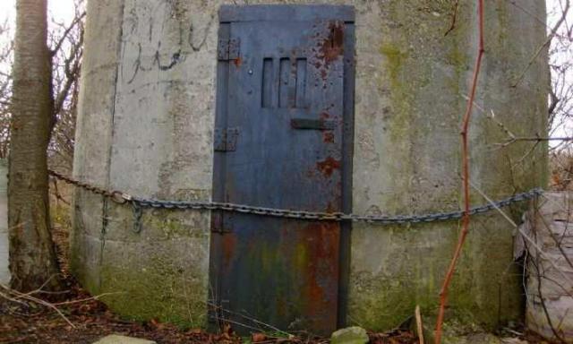 Ridgeway Witch Prison Tower photo 4