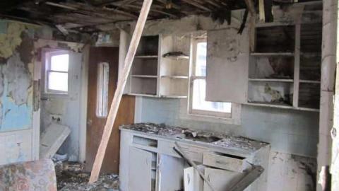 Decay at its Height - Silverdales-House-of-Cards46.jpg