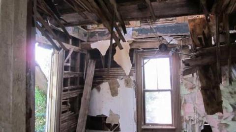 Decay at its Height - Silverdales-House-of-Cards48.jpg