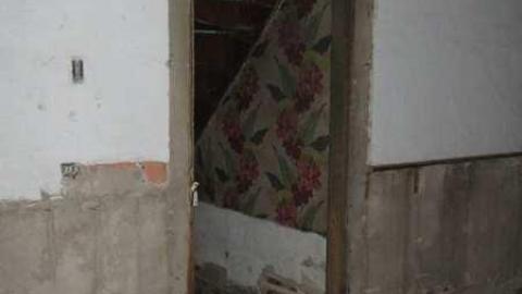 Wal-Mart House - Isaac-Petch-Farmhouse30.jpg