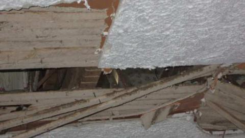 Wal-Mart House - Isaac-Petch-Farmhouse19.jpg