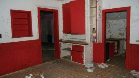 Deserted Chromatics - kmimage.jpg