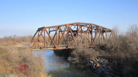 Old Third Welland Canal - Swing-Bridge-to-Pump-House2.jpg
