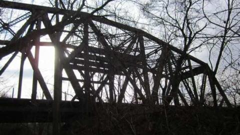 Old Third Welland Canal - Swing-Bridge-to-Pump-House5.jpg