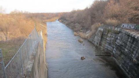 Old Third Welland Canal - Swing-Bridge-to-Pump-House7.jpg