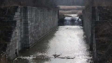Old Third Welland Canal - Swing-Bridge-to-Pump-House15.jpg