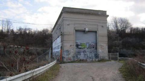 Old Third Welland Canal - Swing-Bridge-to-Pump-House10.jpg