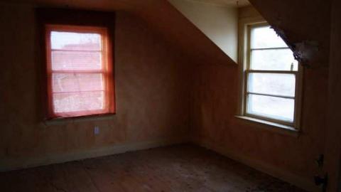 Scabies - Blue-House25.jpg