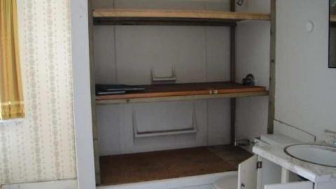 Small Barn & 2 Homes - Calabogie-Small-Abandoned-Barn13.jpg