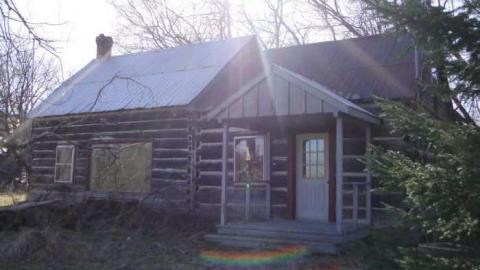 Small Barn & 2 Homes - Calabogie-Small-Abandoned-Barn18.jpg