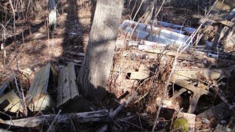 Small Barn & 2 Homes - Calabogie-Small-Abandoned-Barn26.jpg