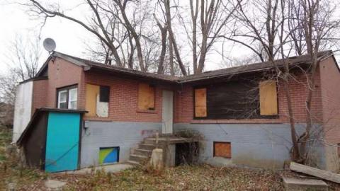 Sold Out on Lakeshore photo 5