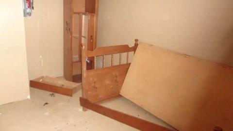 Bargain Basement Love Nest '12 - DSC02756.jpg