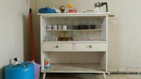 Small Log House - DSCN0894.jpg