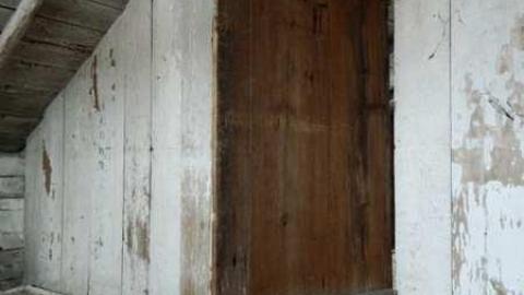 Small Log House - DSCN0955.jpg