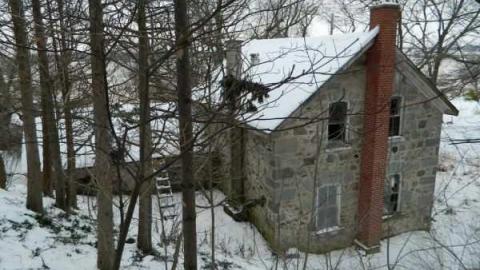 Pretty Stone House - Beautiful-Stone-House78.jpg