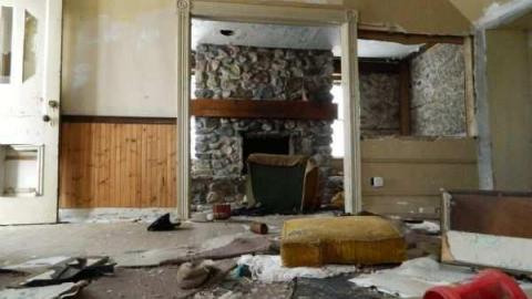 Pretty Stone House - Beautiful-Stone-House88.jpg