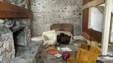 Pretty Stone House - Beautiful-Stone-House92.jpg