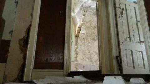 Pretty Stone House - Beautiful-Stone-House58.jpg