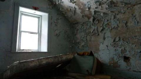 Pretty Stone House - Beautiful-Stone-House61.jpg