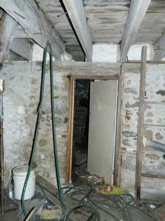 Beautiful Stone House photo 3