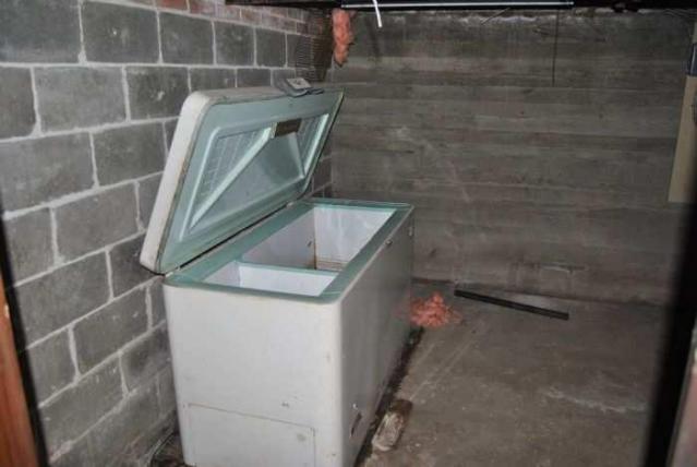 Auld Kelly's Irish Pub - Chatham-Kent, Ontario