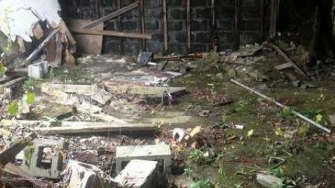 Quality inn ruins - Quality-Inn-Ruins12.jpg