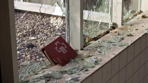 November 14, 2010 - Info-Centre6.jpg