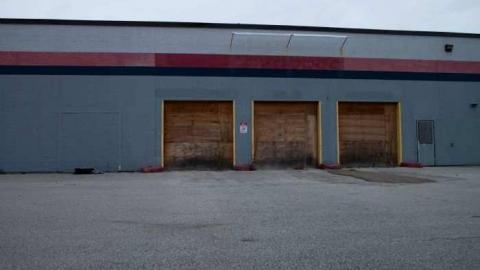 November 5, 2009 - Honeydale-Mall16.jpg