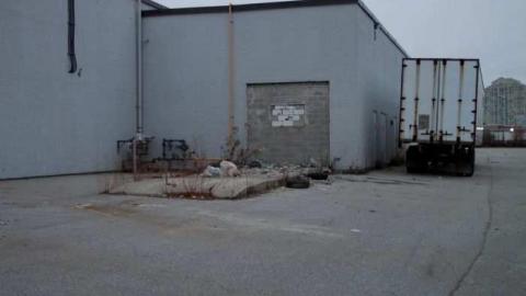 November 5, 2009 - Honeydale-Mall6.jpg