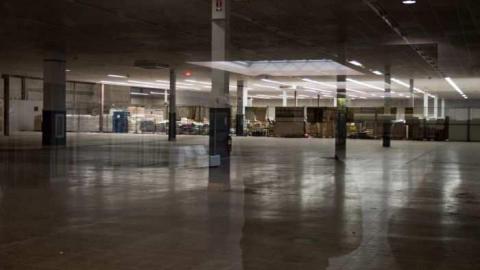 November 5, 2009 - Honeydale-Mall21.jpg