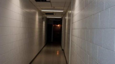 November 5, 2009 - Honeydale-Mall12.jpg