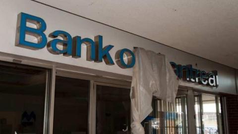 November 5, 2009 - Honeydale-Mall25.jpg