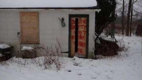 Tracks - Squatter-House54.jpg