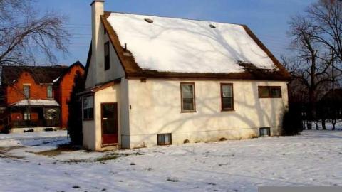 WW II House - Wartime-Home4.jpg