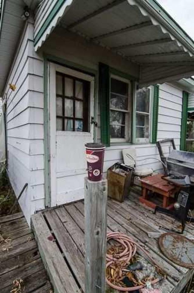 House and Trailer - Kawartha Lakes, Ontario