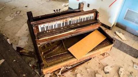 January 2013 - Bowmanville-Senior-Public-School73.jpg