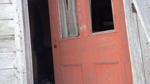 Thanks for the vacuum - Woodstock-1940s-House61.jpg