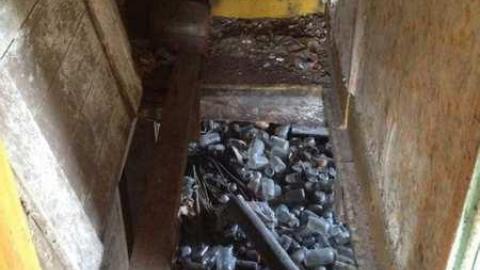 Thanks for the vacuum - Woodstock-1940s-House72.jpg