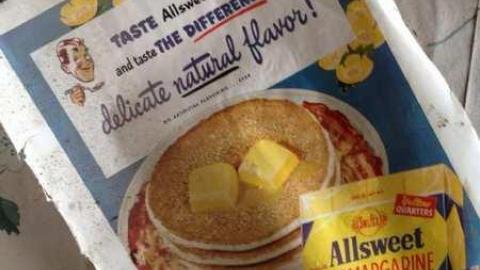 Thanks for the vacuum - Woodstock-1940s-House65.jpg