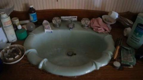 Existence In A Hatbox - Abandoned-Cat-Lady-House118.jpg