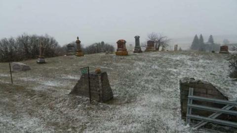 A Pleasant View - PleasantView-Pioneer-Cemetery2.jpg