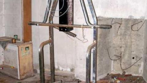 20th Time Is A Charm - Neglected-Manor245.jpg