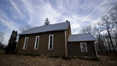 January 12, 2013 - Turin-Abandoned-Church54.jpg