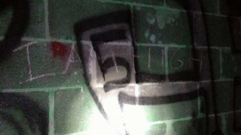 Don't sit - Sweaburg-warehouse13.jpg