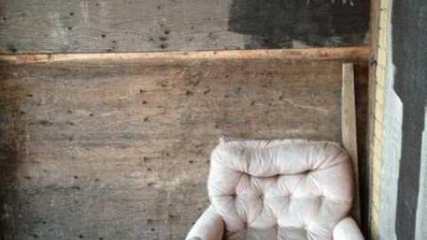 Don't sit - Sweaburg-warehouse28.jpg