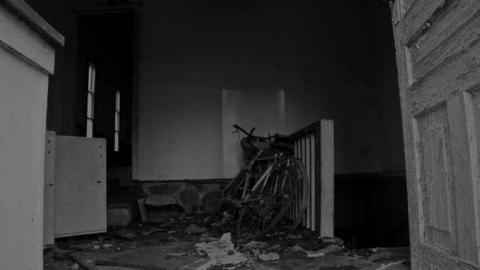 Church - Turin-Abandoned-Church27.jpg