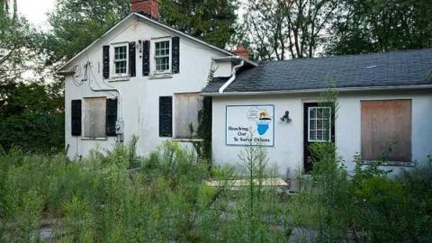 Funhouse Mirror - MACA-Building31.jpg