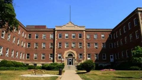 Exteriors - South-Street-Hospital45.jpg