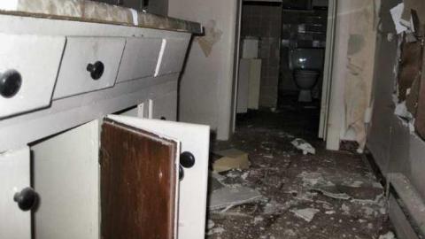 Area 2: Dark Apartments - 026 - IMG_1890c 1280.jpg